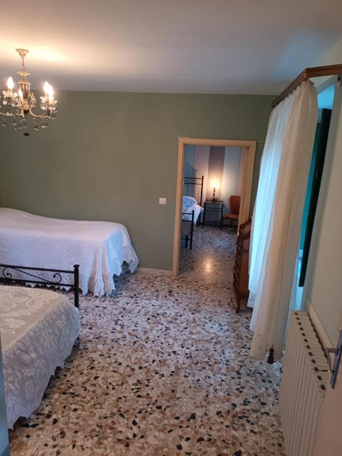 Вилла Casolare Trombacco Fabbriche di Vergemoli Экстерьер фото