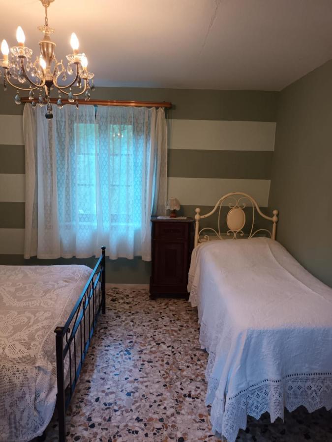 Вилла Casolare Trombacco Fabbriche di Vergemoli Экстерьер фото